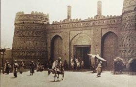 جهان‌بینی تاریخی زرتشتیان در اواخر قاجار