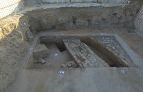 کاوش ضلع شرقی مسجد جامع ارومیه / کشف شواهد معماری و یافته های باستان شناختی