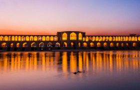اصفهان و استانبول: دیدگاه اروپاییان پیش از سایۀ سنگین شرق‌شناسی