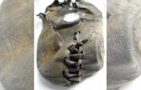 قدیمی‌ترین کفش نروژ با ذوب شدن یخ‌ها کشف شد