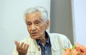 استاد احمد سمیعی (گیلانی)، عضو پیوستۀ فرهنگستان زبان و ادب فارسی درگذشت