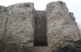 کشف ساختارهای معماری و کوره‌های ذوب فلز در تپه بریسِ نَمین